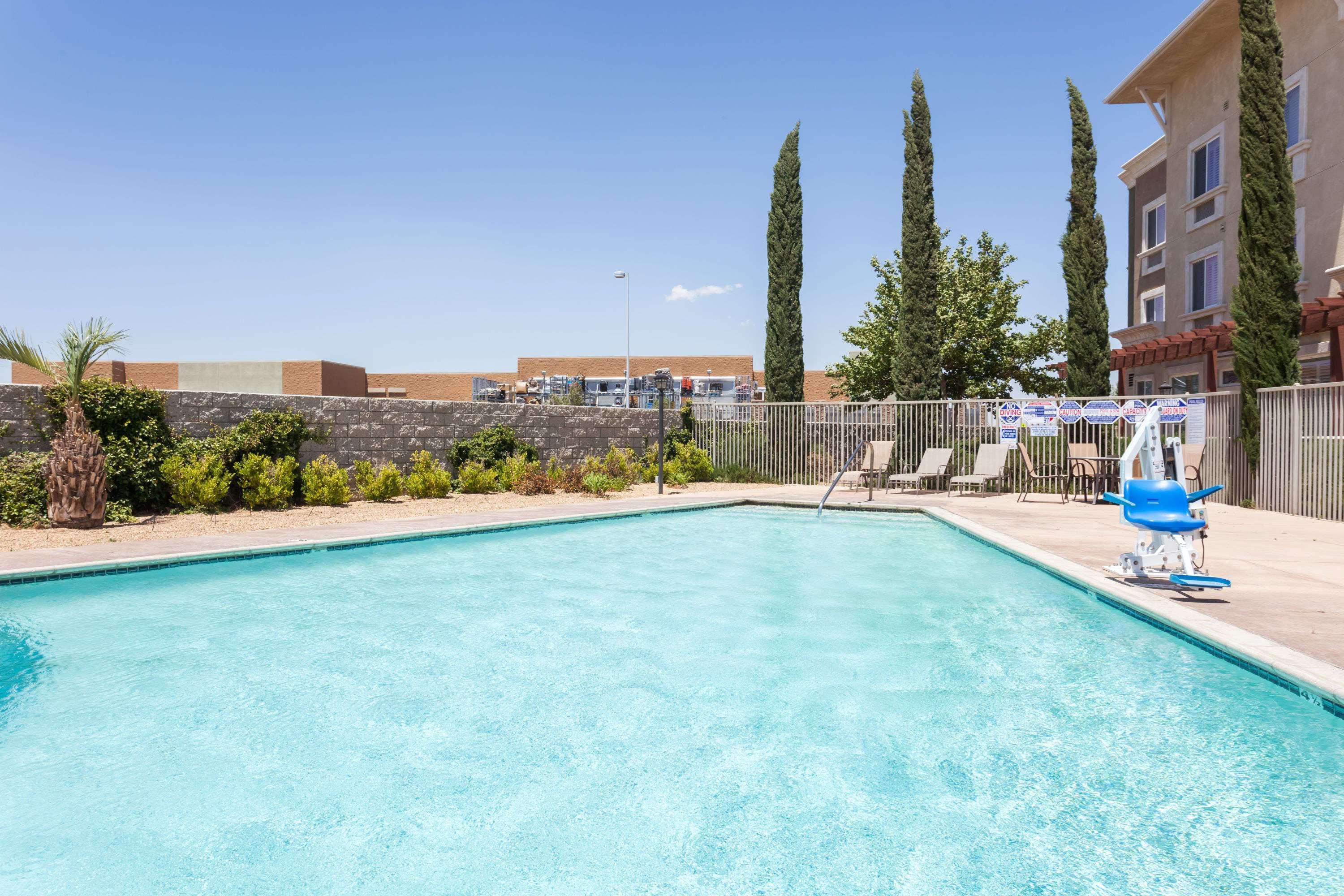 Hawthorn Suites Victorville Εξωτερικό φωτογραφία